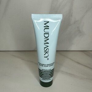 Mudmasky Vitamin A Booster blue clay mask